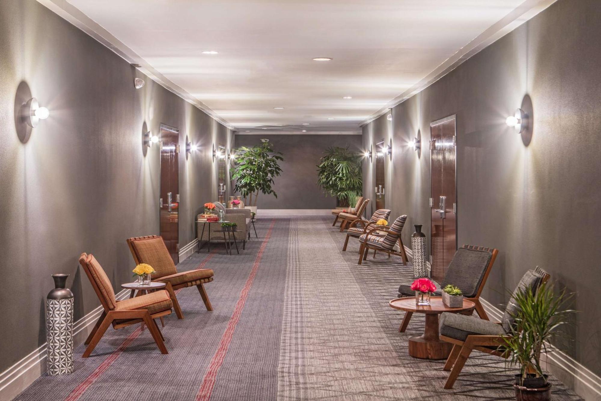 Doubletree By Hilton Atlanta Windy Hill Ballpark 3*