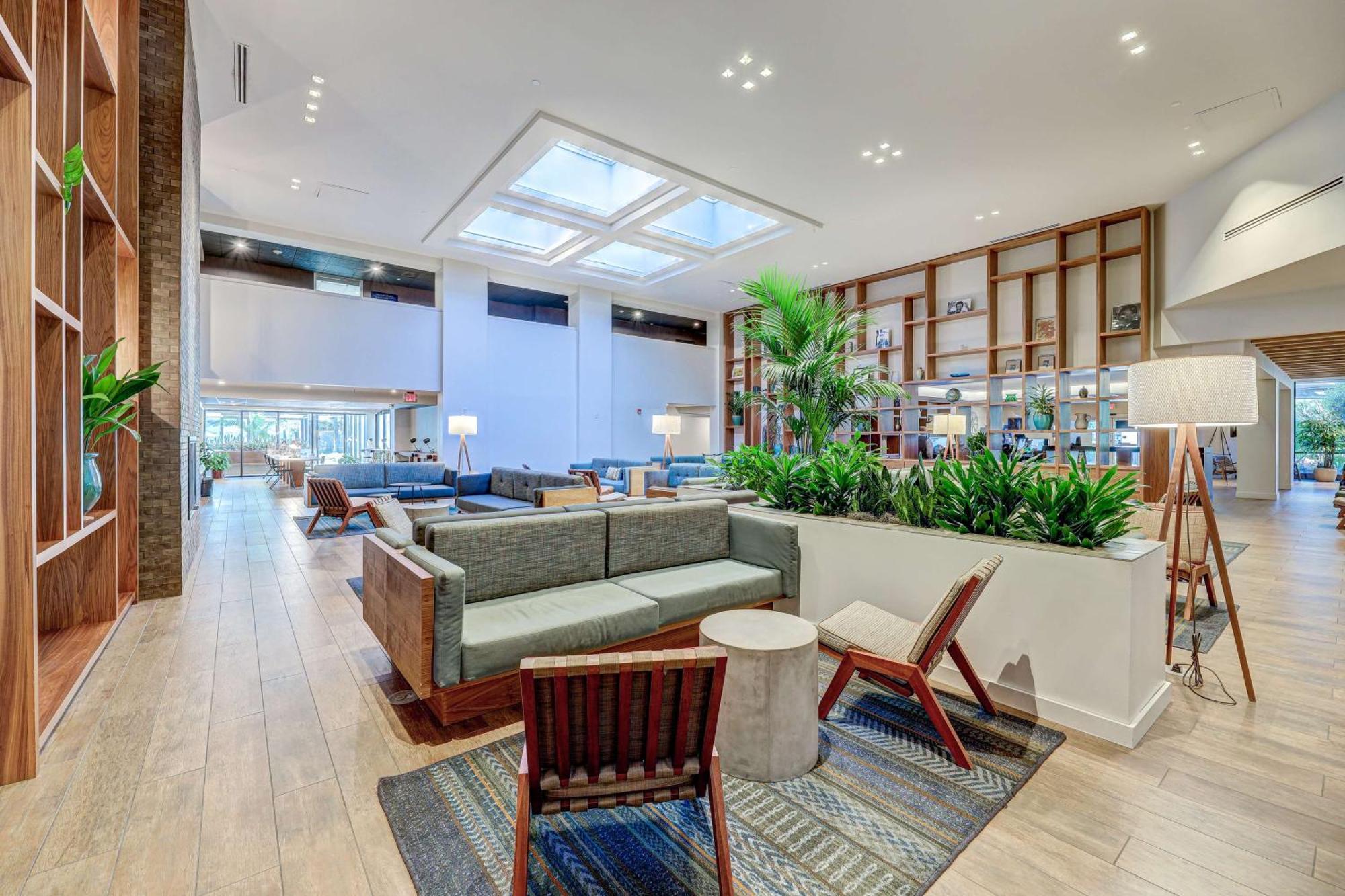 Doubletree By Hilton Atlanta Windy Hill Ballpark 3*