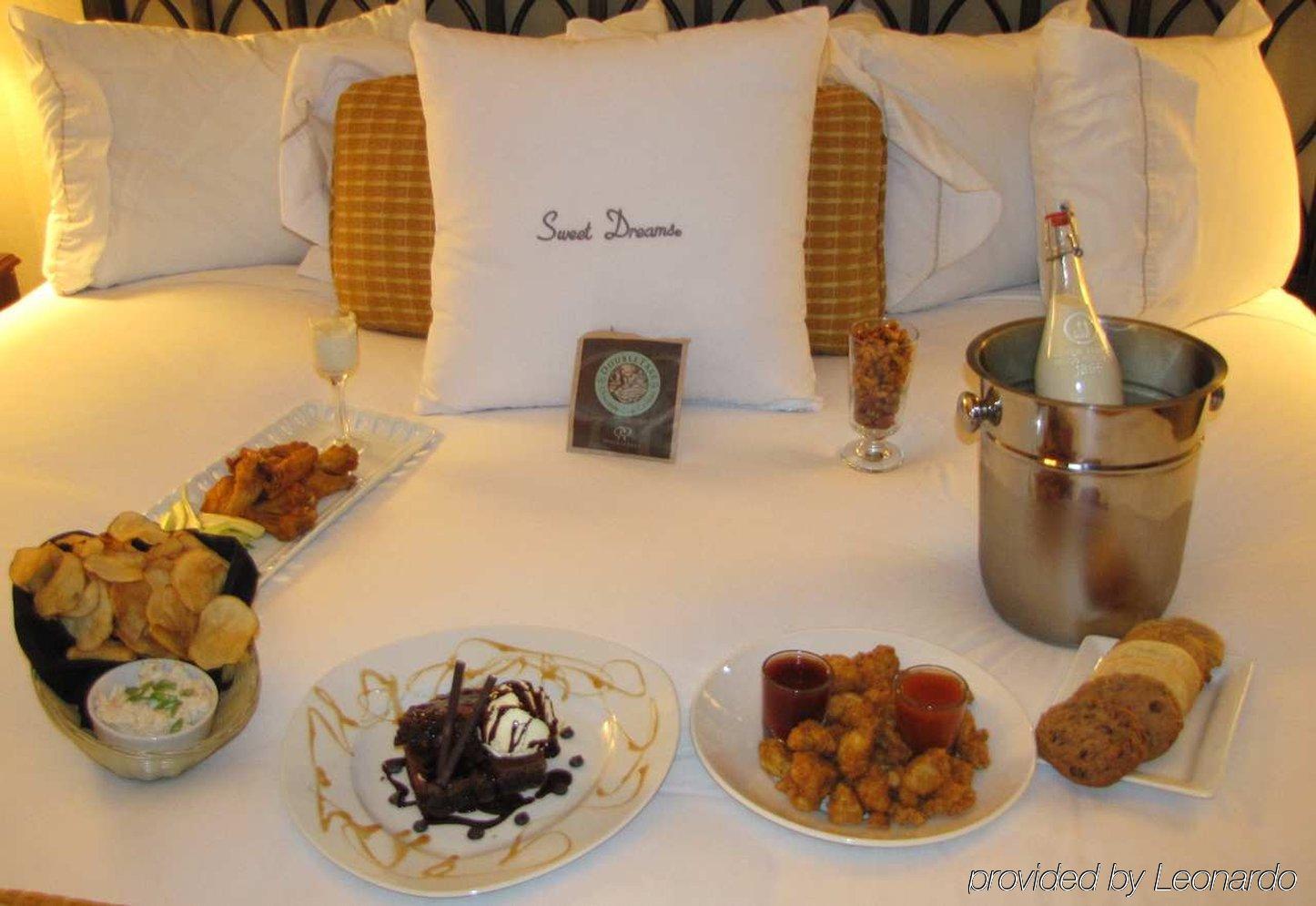 Doubletree By Hilton Atlanta Windy Hill Ballpark Hotel 3*
