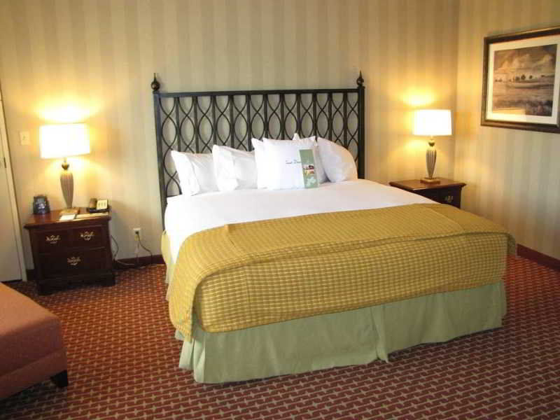 Doubletree By Hilton Atlanta Windy Hill Ballpark Hotel Smyrna