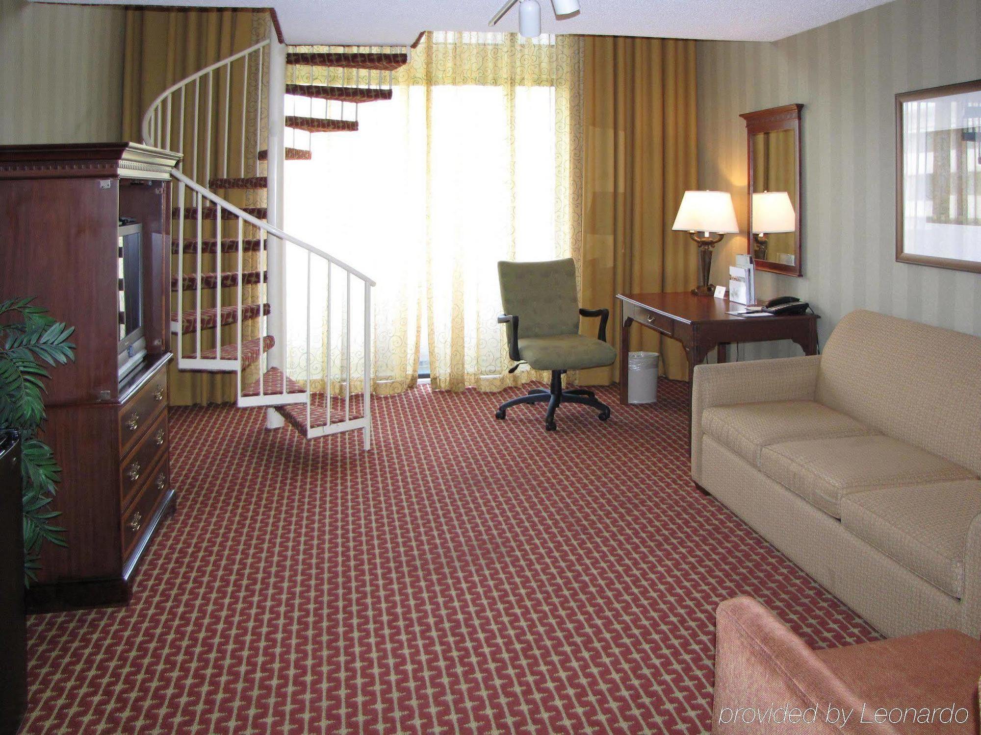 Doubletree By Hilton Atlanta Windy Hill Ballpark