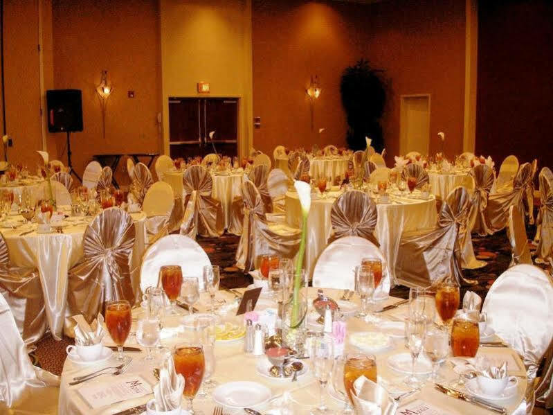 Hotel Doubletree By Hilton Atlanta Windy Hill Ballpark 3*