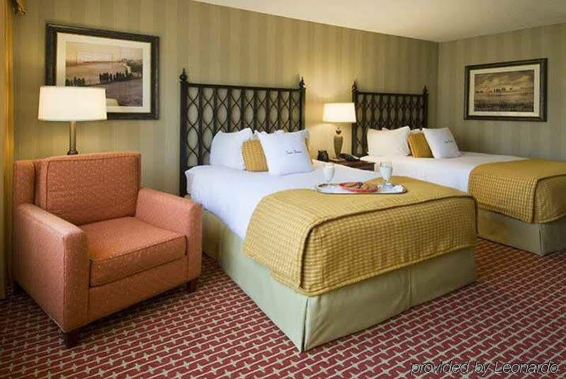 Doubletree By Hilton Atlanta Windy Hill Ballpark 3*